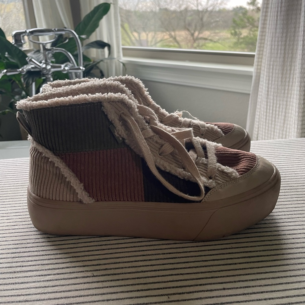 Rocket Dog high tops